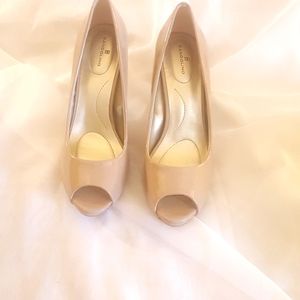 Bandolino Peep toe Shoes